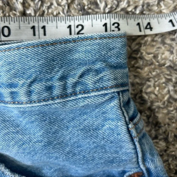 Levi’s 501 Distressed Button Fly Cutoff Shorts size 25W - Picture 7 of 9